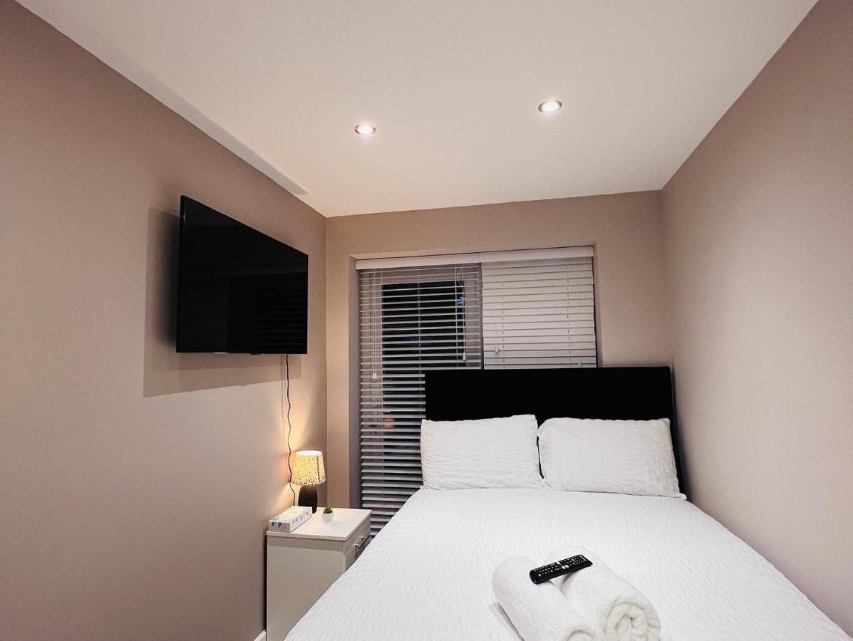 Lbt Property Ltd London Exterior photo